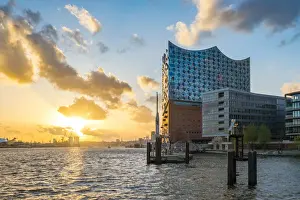 Germany, Hamburg, HafenCity. Elbphilharmonie (Elbe Philharmonic Hall) concert hall