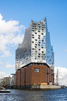 Germany, Hamburg, HafenCity. Elbphilharmonie (Elbe Philharmonic Hall) concert hall