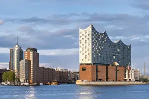 Germany, Hamburg, HafenCity. Elbphilharmonie (Elbe Philharmonic Hall) concert hall