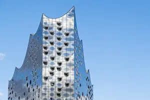 Germany, Hamburg, HafenCity. Glass facade of Elbphilharmonie (Elbe Philharmonic Hall)