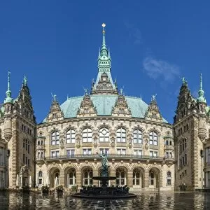 Images Dated 15th April 2017: Germany, Hamburg. Rear facade and courtyard of Hamburg Rathaus (City Hall)