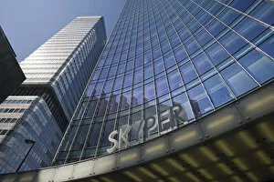 Images Dated 9th September 2008: Germany, Hessen, Frankfurt-am-Main, Financial District, Skyper Tower