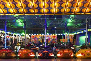 Images Dated 29th July 2015: Germany, Rheinland-Pfalz, Speyer, autumn carnival, bumber car ride, evening