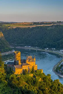 Images Dated 5th August 2015: Germany, Rhineland Palatinate, River Rhine, Sankt Goarshausen, Burg Katz and River Rhine