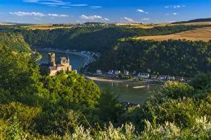 Germany, Rhineland Palatinate, River Rhine, Sankt Goarshausen, Burg Katz and River Rhine