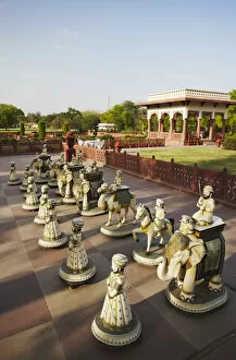Images Dated 4th July 2011: Giant chess board in gardens of Jai Mahal Palace Hotel, Jaipur, Rajasthan, India