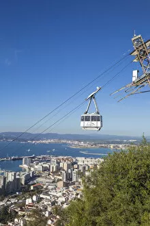Images Dated 14th January 2019: Gibraltar, Rock of Gibraltar, Cable car