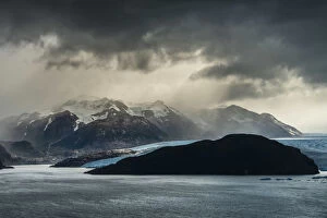 Andes Gallery: Glacier Grey in dramatic weather, Torres del Paine National Park, Magallanes Region