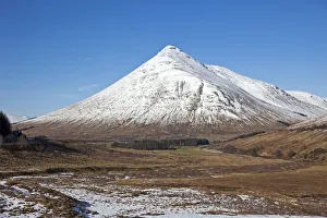 Images Dated 10th June 2011: Glen Coe, Scotland. A view of Beinn Dorain over the moor