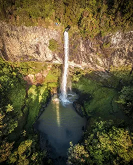 Powerful Prints: Golden Bridal Veil Falls, Makomako, North Island, New Zealand, Oceania
