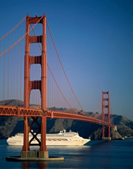 Golden Gate Bridge & Cruise Ship, San Francisco, California, USA