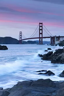Images Dated 11th November 2020: Golden Gate Bridge, San Francisco, California, USA