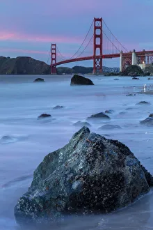 Images Dated 16th April 2021: Golden Gate Bridge, San Francisco, California, USA