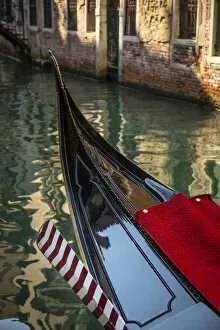 Images Dated 27th September 2016: Gondolas on a canal in Venice, Vento, Italy