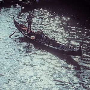 Images Dated 13th May 2021: Gondolas, Grand Canal, Venice, Veneto, Italy