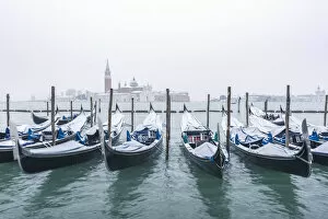 Images Dated 1st March 2018: Gondolas with snow at St Marks waterfront, Venice, Veneto, Italy