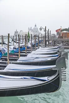 Images Dated 13th March 2018: Gondolas with snow at St Marks waterfront, Venice, Veneto, Italy