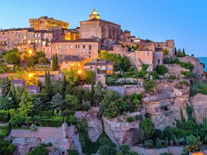 Gordes Prints: Gordes, Vaucluse Provence, Alpes Cotes d'Azur, France