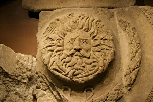 Images Dated 4th March 2009: Gorgons Head, Roman Baths, Bath, England, UK