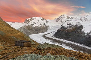 Images Dated 1st June 2023: Gorner glacier with the Monte Rosa massif and Lyskamm peaks at dusk, Zermatt, Valais canton