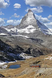 Images Dated 20th April 2022: Gornergratbahn cog railway, view of Matterhorn Peak (4478m), Swiss Alps, Zermatt, Valais