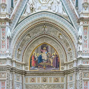 Gothic Revival facade (detail) of Florence Cathedral (Duomo di Firenze)