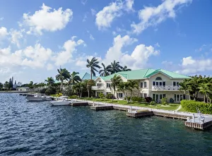 Images Dated 5th May 2020: Governors Harbour, West Bay, Grand Cayman, Cayman Islands
