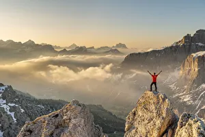 Images Dated 14th August 2019: Gran Cir, Gardena Pass, Dolomites, Bolzano district, South Tyrol, Italy, Europe