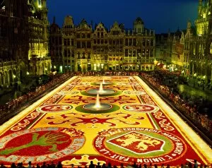 Night View Gallery: Grand Place / Floral Carpet (Tapis des Fleurs), Brussels, Belgium