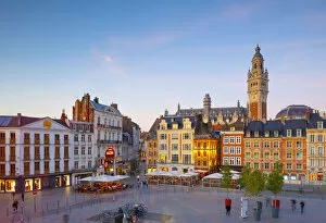 Images Dated 8th October 2019: The Grand Place and Lille Chamber of Commerce Belfry at Dusk, Lille, France