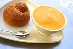 Images Dated 27th August 2014: Granita and Brioche, Noto, Sicily, Italy