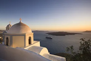 Greece, Cyclades, Santorini, Fira (Thira), Church and view of Santorini Caldera