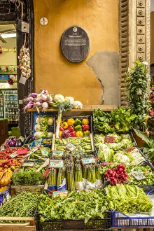 Images Dated 3rd June 2019: Grocers shop, Bologna, Emilia-Romagna, Italy
