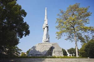 Images Dated 30th January 2012: Guangzhou Communists Uprising Monument in Martyrs Memorial Garden, Guangzhou
