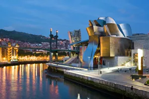 Guggenheim Museum, architect Frank O. Gehry, Bilbao, Basque Country, Spain