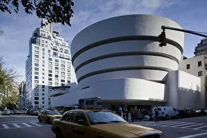 Images Dated 27th October 2011: Guggenheim Museum (by Frank Lloyd Wright), Upper East Side, Manhattan, New York City, USA