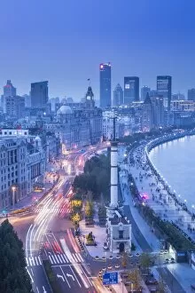 Images Dated 6th November 2016: The Gutzlaff signal tower & The Bund, Shanghai, China