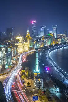 Images Dated 14th November 2016: The Gutzlaff signal tower & The Bund, Shanghai, China