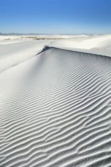 Sand Dune Collection: Gypsum desert White Sands - USA, New Mexico, Otero, White Sands - Chihuahua Desert