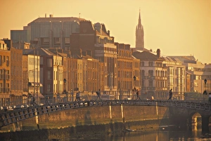 Eire Gallery: Ha Penny Bridge