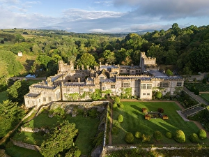 Derby Prints: Haddon Hall, Bakewell, Derby, England, UK