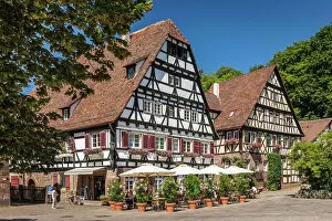 Images Dated 2nd November 2022: Half-timbered ensemble in the monastery courtyard of Maulbronn, Baden-Wurttemberg, Germany