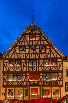 Images Dated 19th December 2018: Half-timbered house with Advent calendar decoration, Bernkastel-Kues, Rhineland-Palatinate