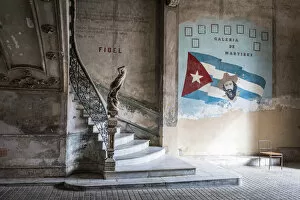 Images Dated 27th May 2020: The hallway and staircase leading up to La Guarida restaurant, Centro Habana, Havana