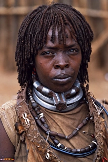 A Hamar woman in the village square of Dimeka