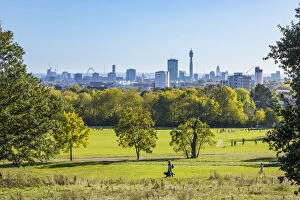 Images Dated 23rd October 2018: Hampstead Heath, London, England, UK