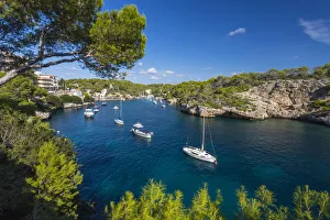 Images Dated 6th October 2017: Harbour of Cala Figuera, Mallorca (Majorca), Balearic Islands, Spain