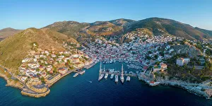 Hydra Town Prints: Harbour of Hydra Town, Hydra (Ydra), Saronic Islands, Greece
