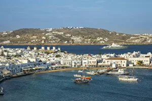 Images Dated 19th June 2019: Harbour in Mykonos Town, Mykonos, Cyclade Islands, Greece