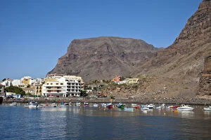 Images Dated 4th April 2011: Harbour, Playa de Vueltas, Valle Gran Rey, La Gomera, Canary Islands, Spain